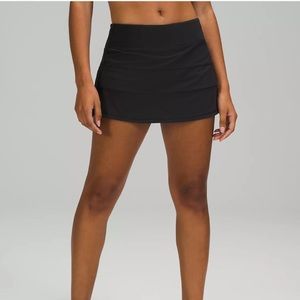 Lululemon Pace Rival Mid Rise Skirt. Size 6